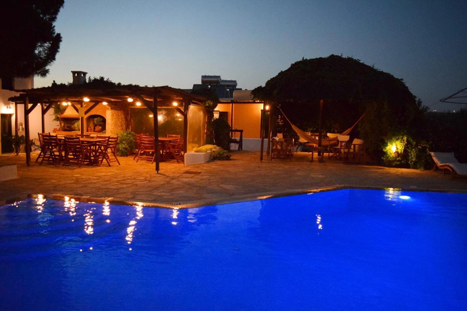 Tzane Studios & Apartments - Steps Away From Golden Beach Hriszí Aktí Kültér fotó