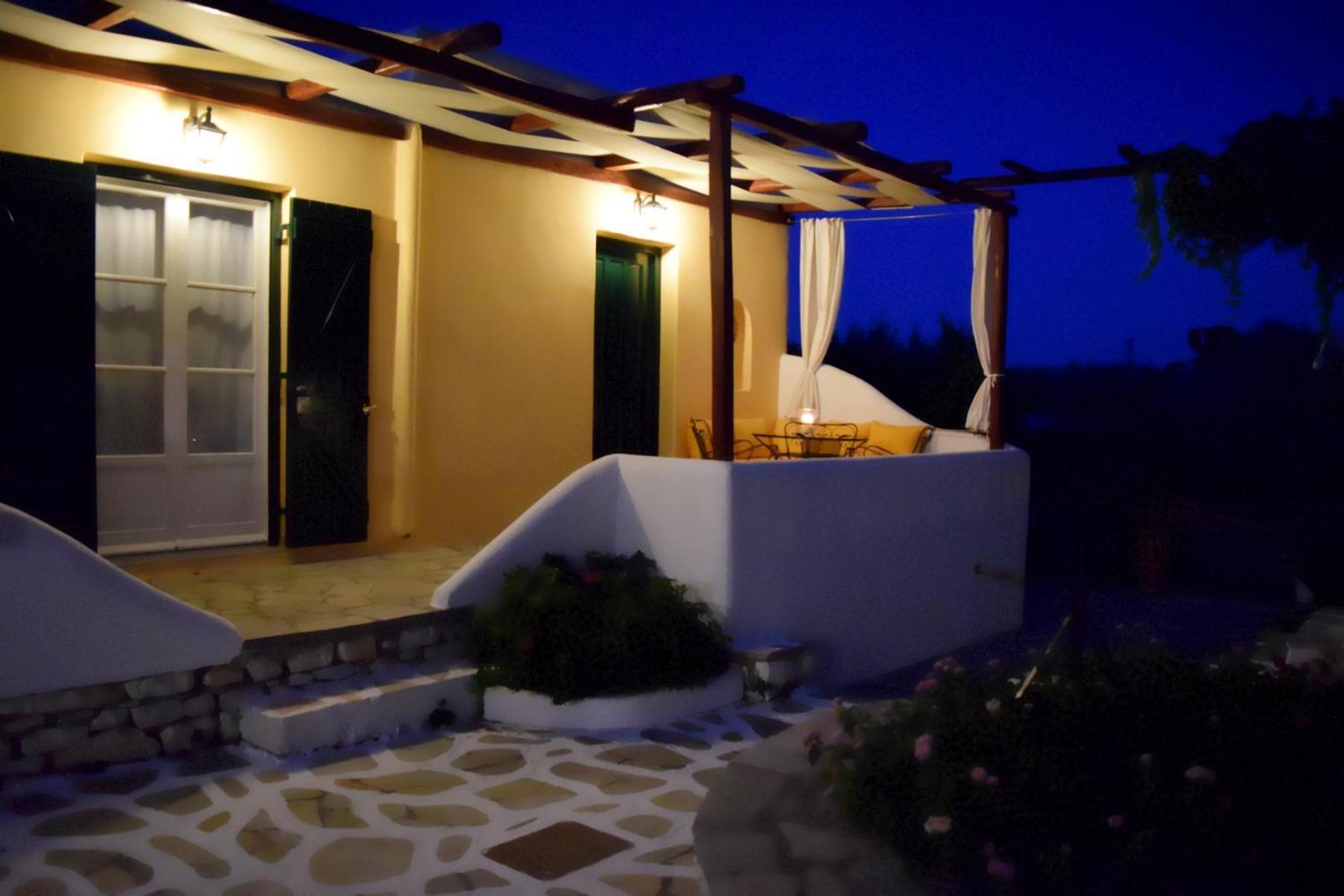 Tzane Studios & Apartments - Steps Away From Golden Beach Hriszí Aktí Kültér fotó