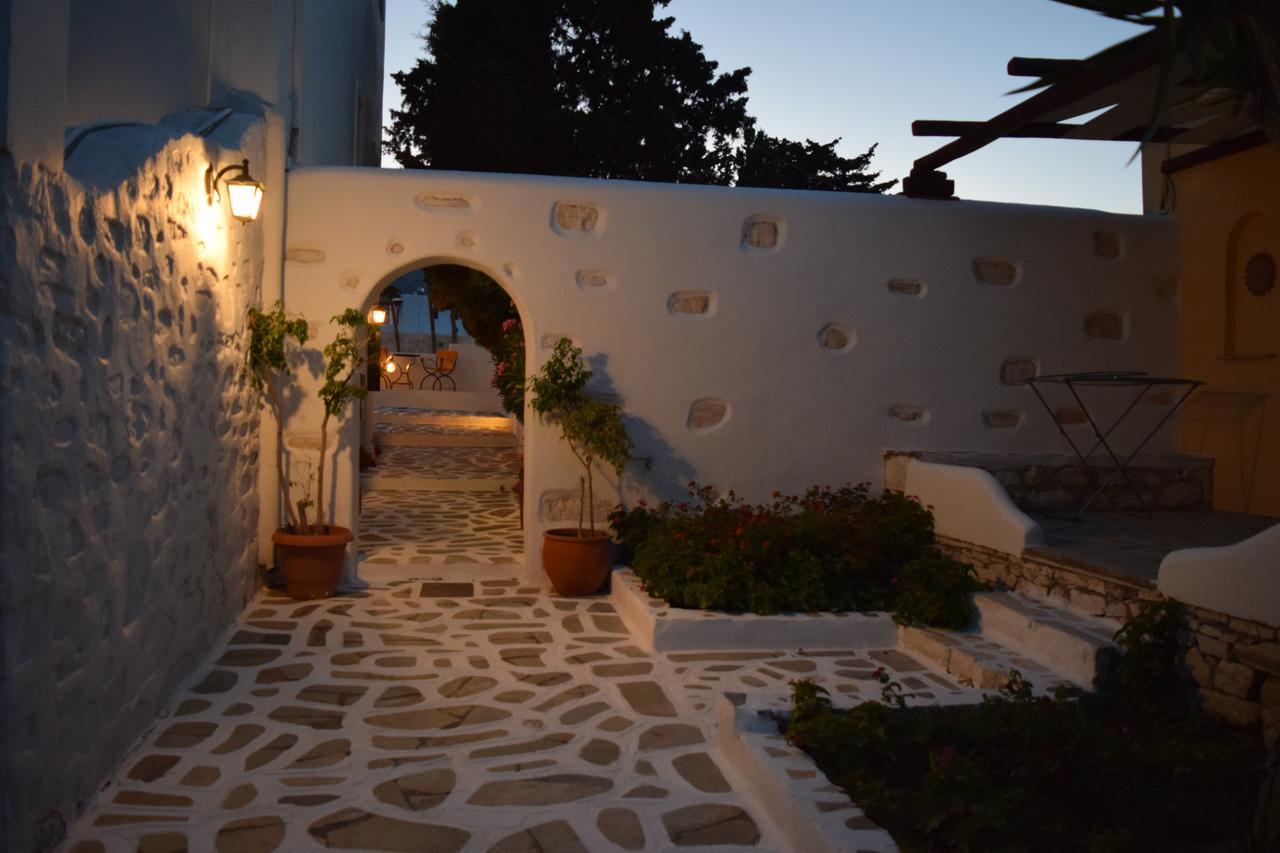 Tzane Studios & Apartments - Steps Away From Golden Beach Hriszí Aktí Kültér fotó